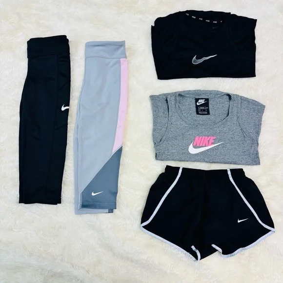 Nike Girls Youth Small Bundle - Picture 1 of 6